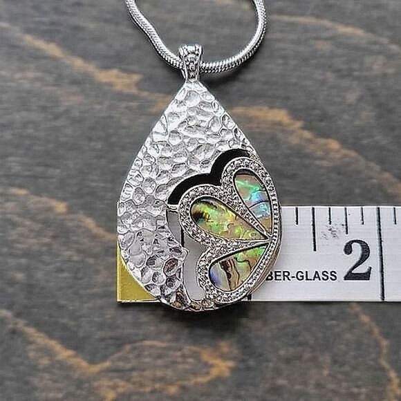 Vtg abalone inlay silver tone hammered metal pendant necklace - Picture 11 of 11